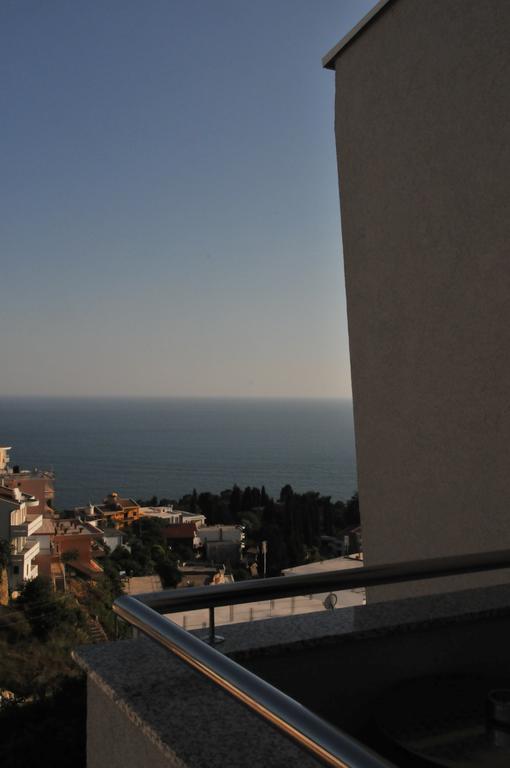 Apartments Ambassador Ulcinj Exterior photo